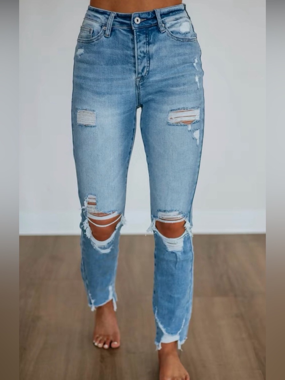 NWT Wild Oak Boutique Rowley Mica Jeans Size 28 High Rise Slim Straight Distress